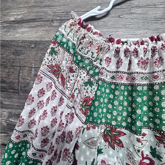 Zara White and Green Ruffled Bell Sleeve Top - Picture 5 of 7